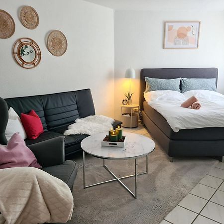 Ferienwohnung Rote Tuer - Landleben Pur! Kirchhain Exteriör bild