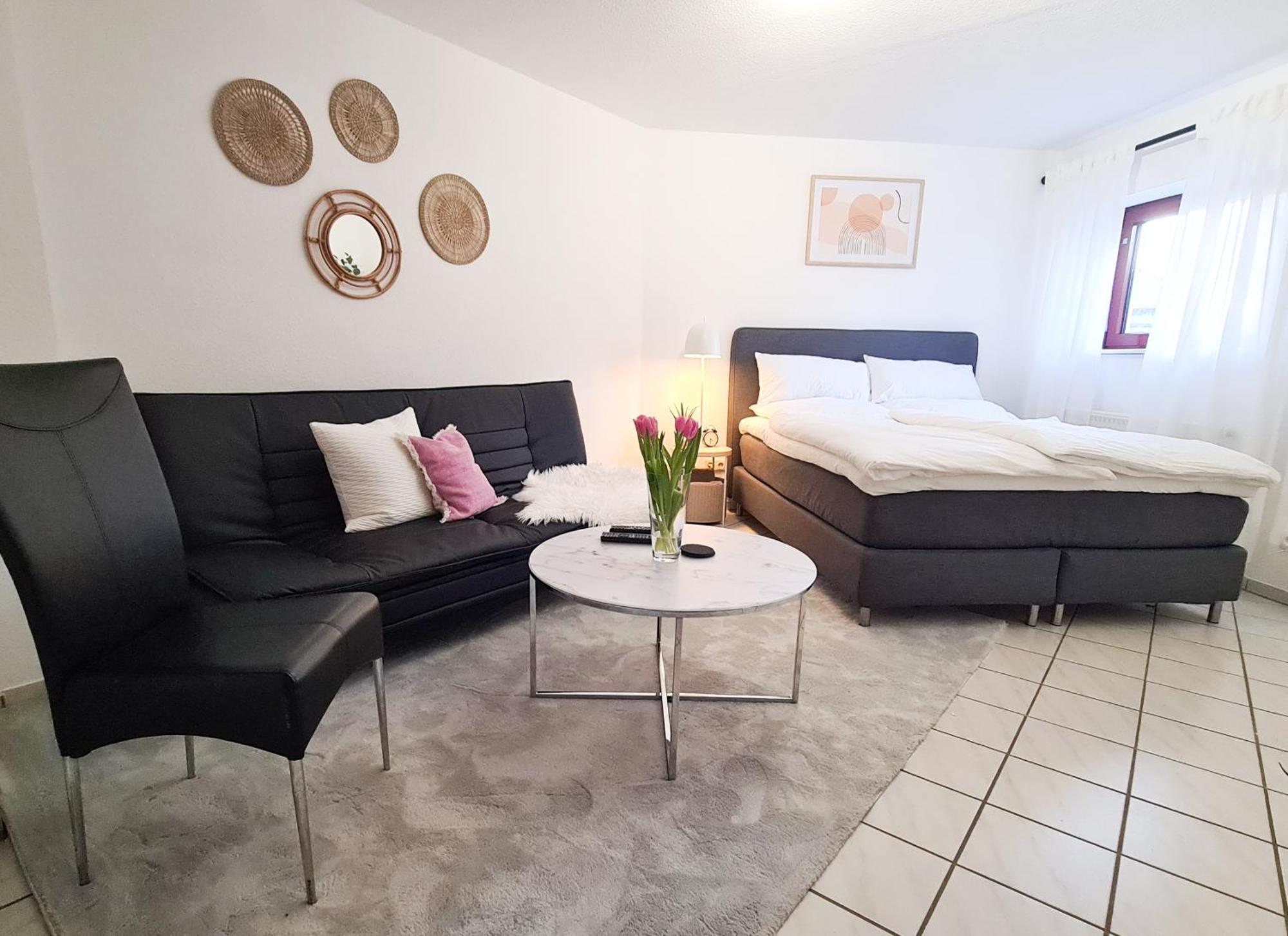 Ferienwohnung Rote Tuer - Landleben Pur! Kirchhain Exteriör bild