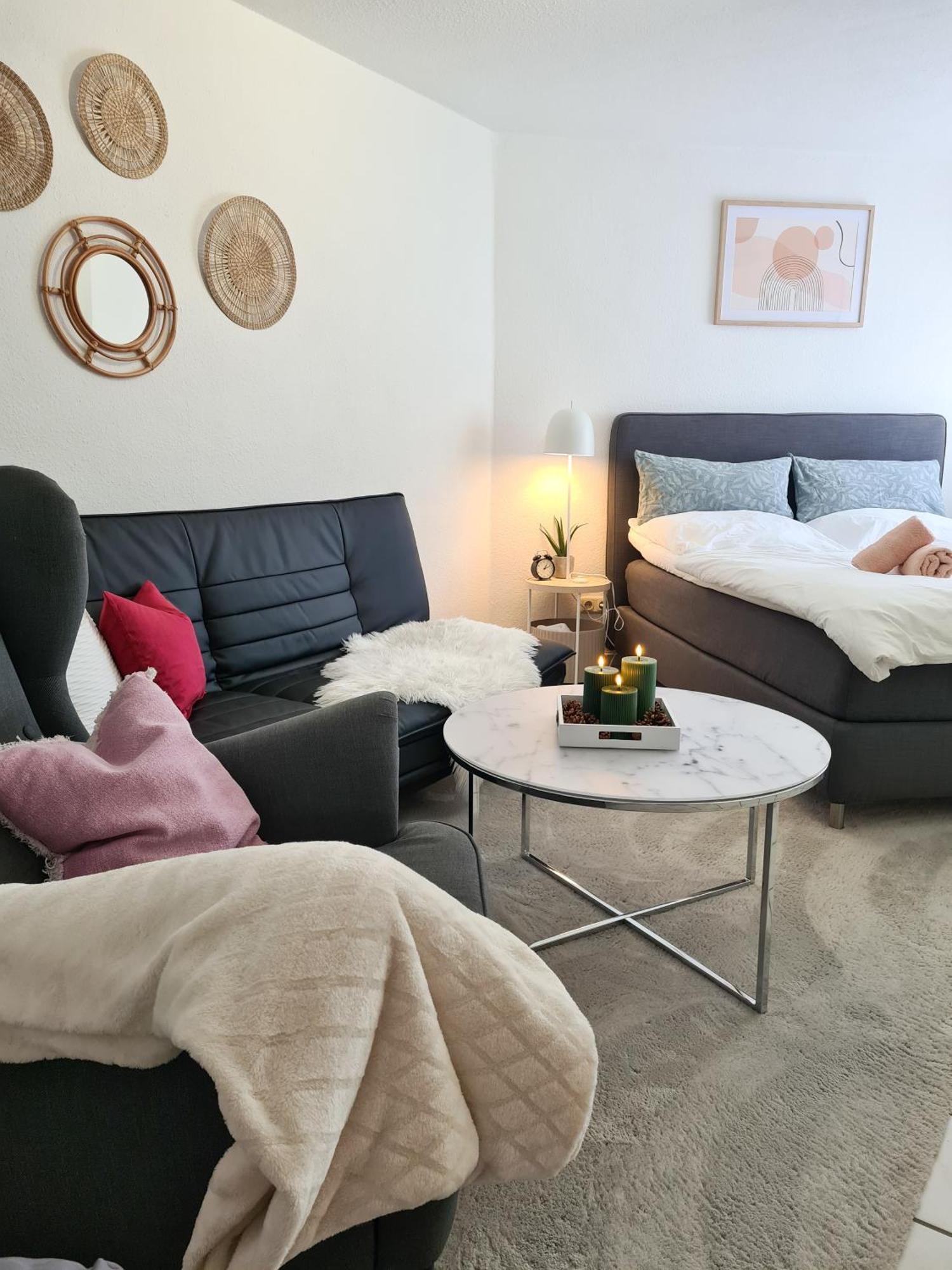 Ferienwohnung Rote Tuer - Landleben Pur! Kirchhain Exteriör bild